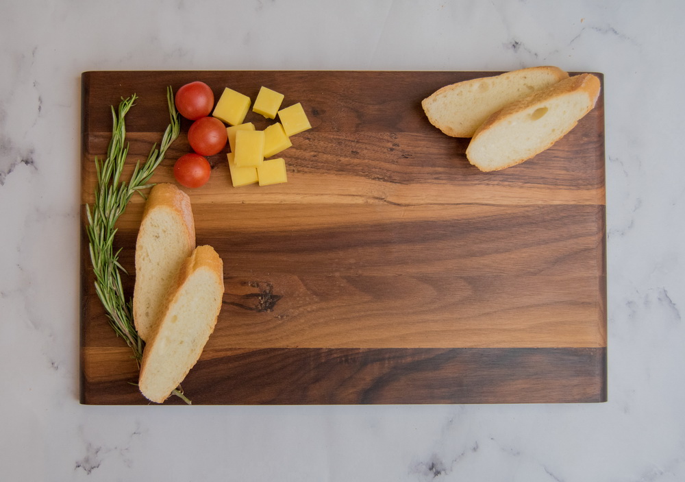 Walnut Cutting And Serving Board 0