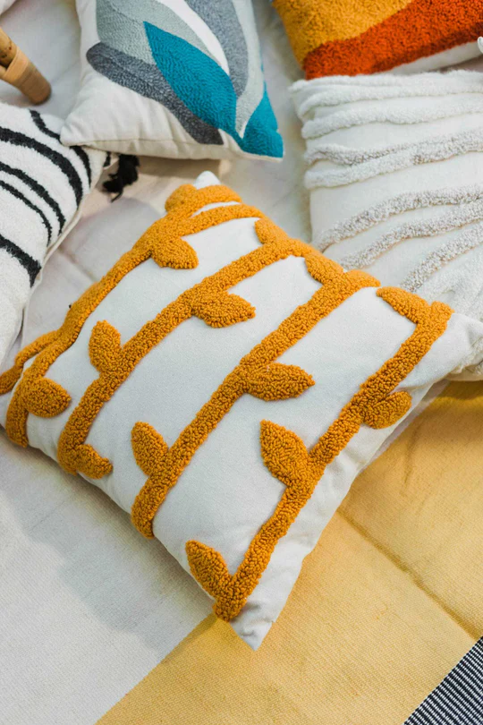 Dahlia Tufted Cushion 3