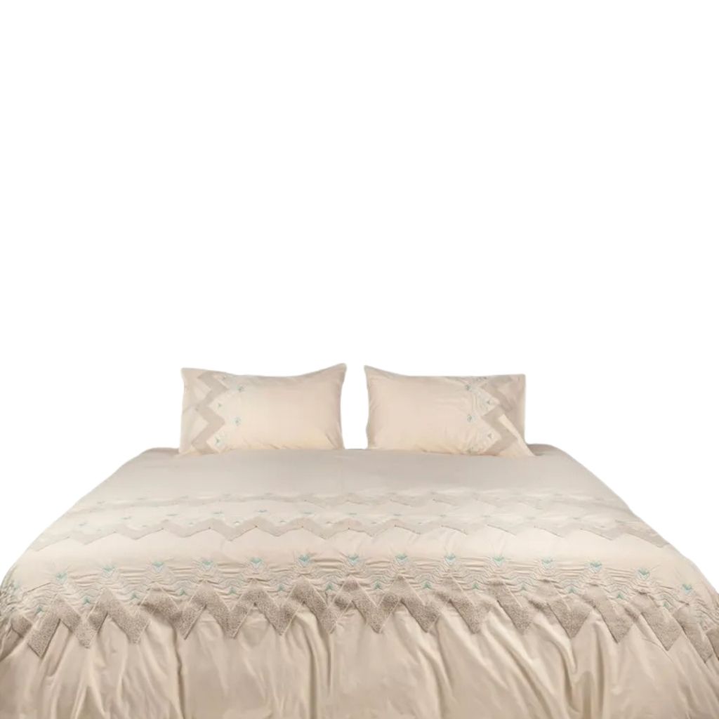 Waves Tufted and Embroidered Duvet Set 0