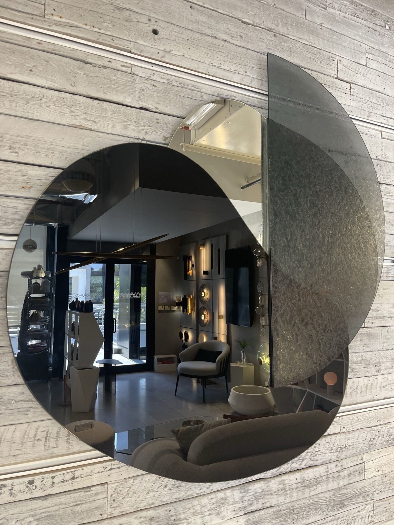 Abstract Arket Wall Mirror – Unique Geometric Accent 5