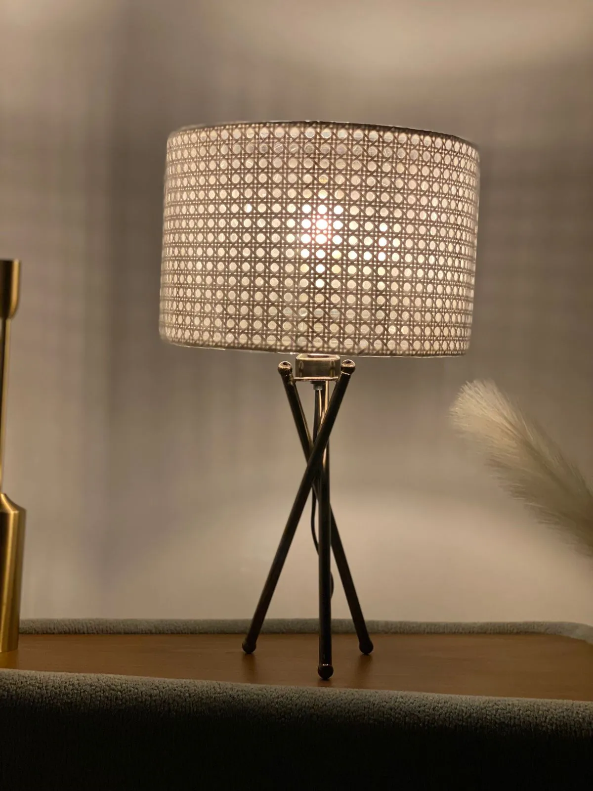 Rattan Tripod Table Lamp – Blend of Vintage Charm and Modern Aesthetics - BTL066 2