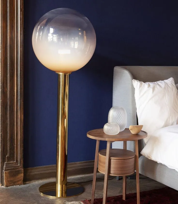 Aura Floor Lamp 1