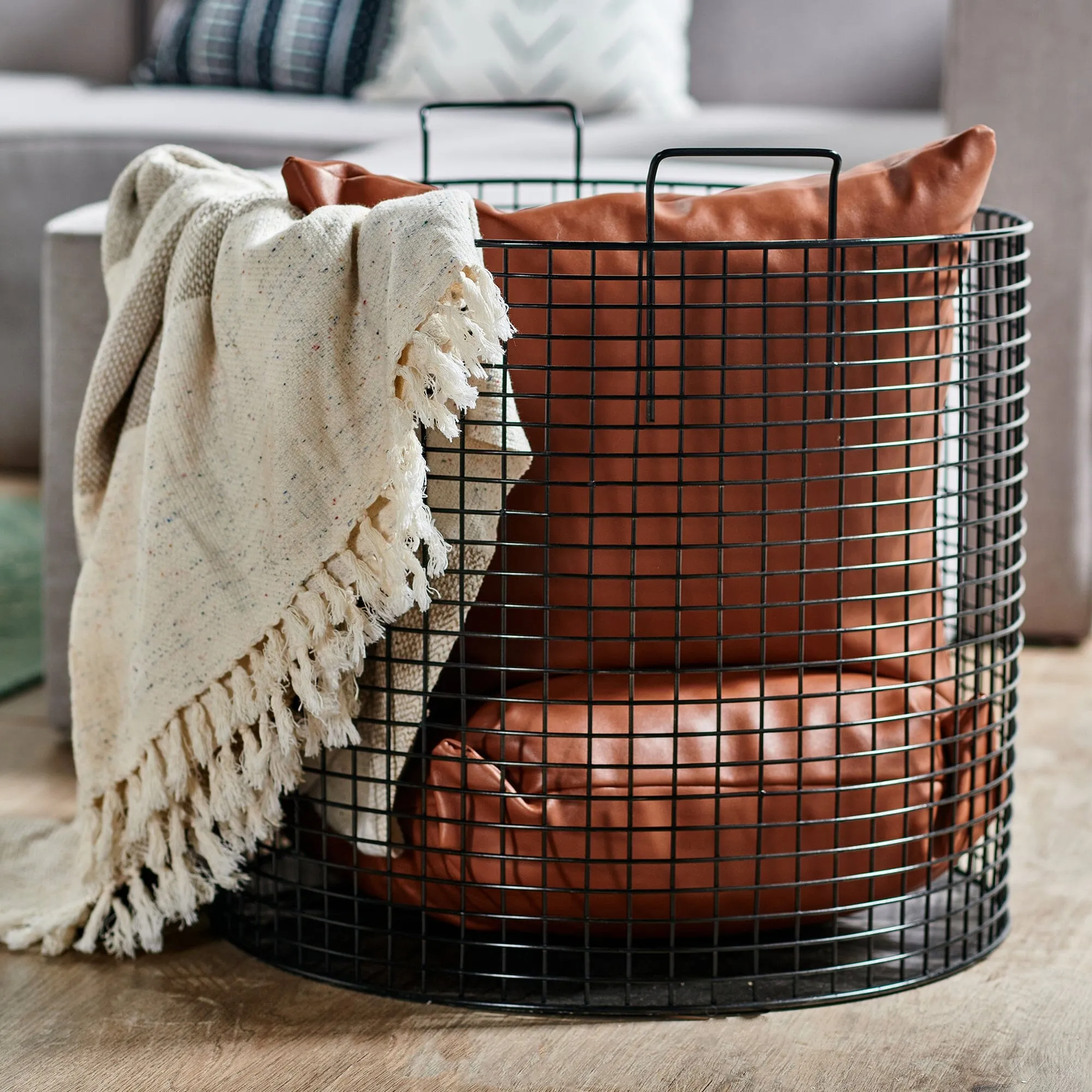 Big Bear Basket 1