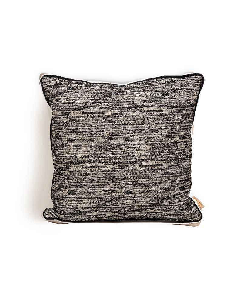 Deeja (P) Cushion (Black X Ivory) 0