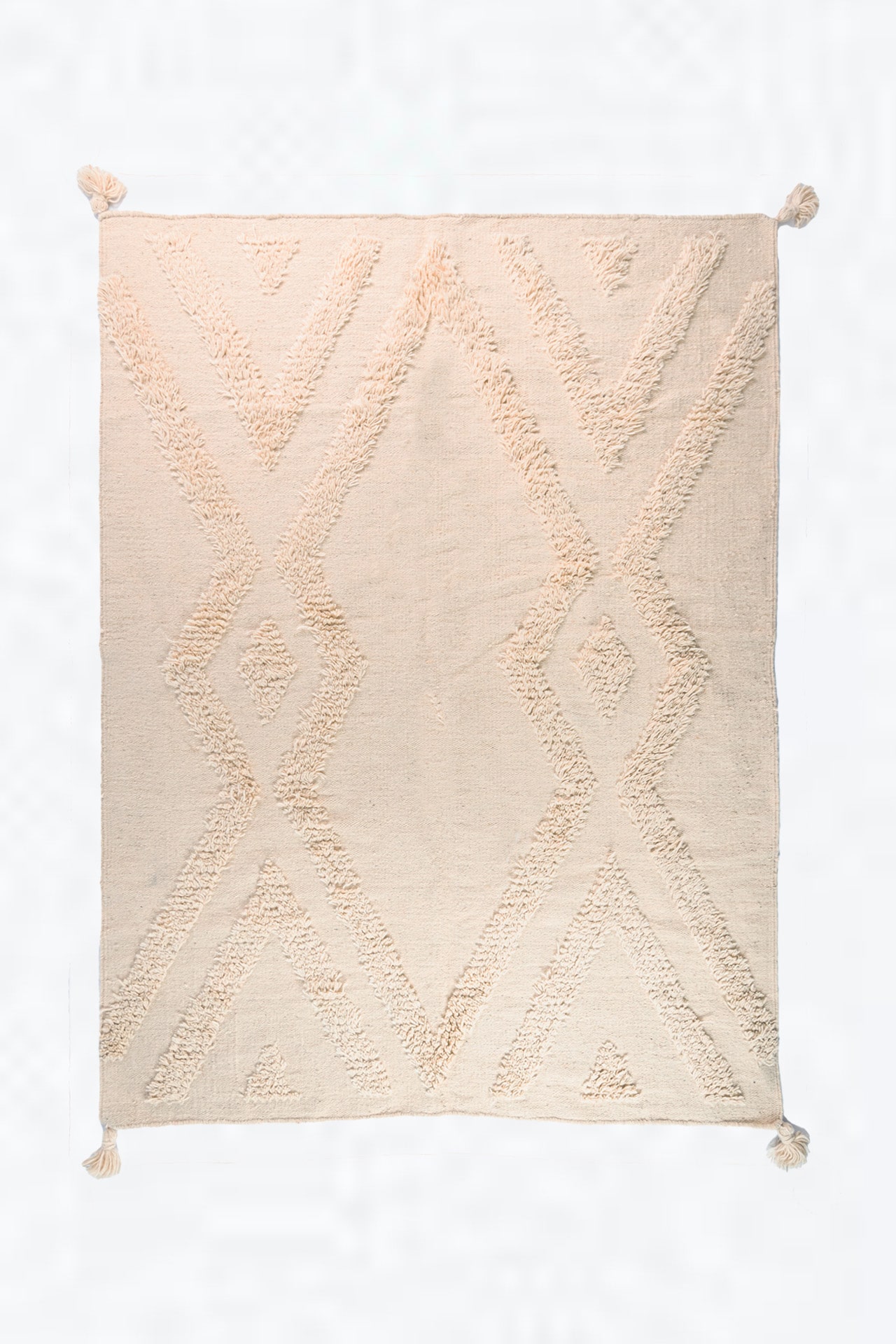 Ivory Tufted Rug 0