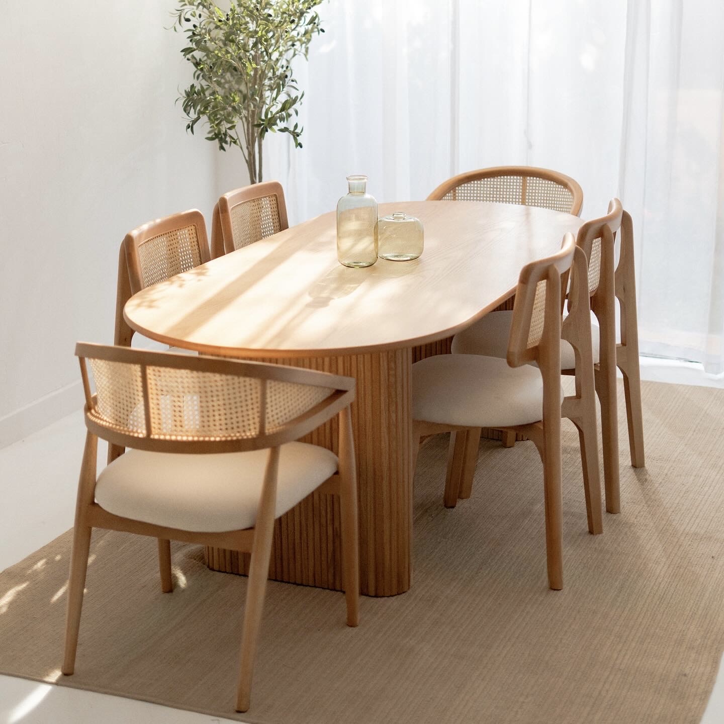 Celia Oval Dining Table 1