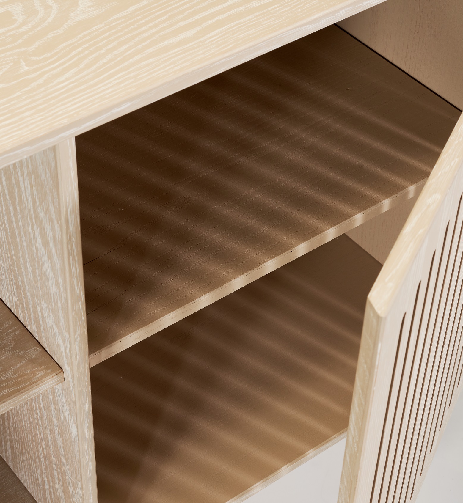 Ray Buffet - Slatted Design Doors 2