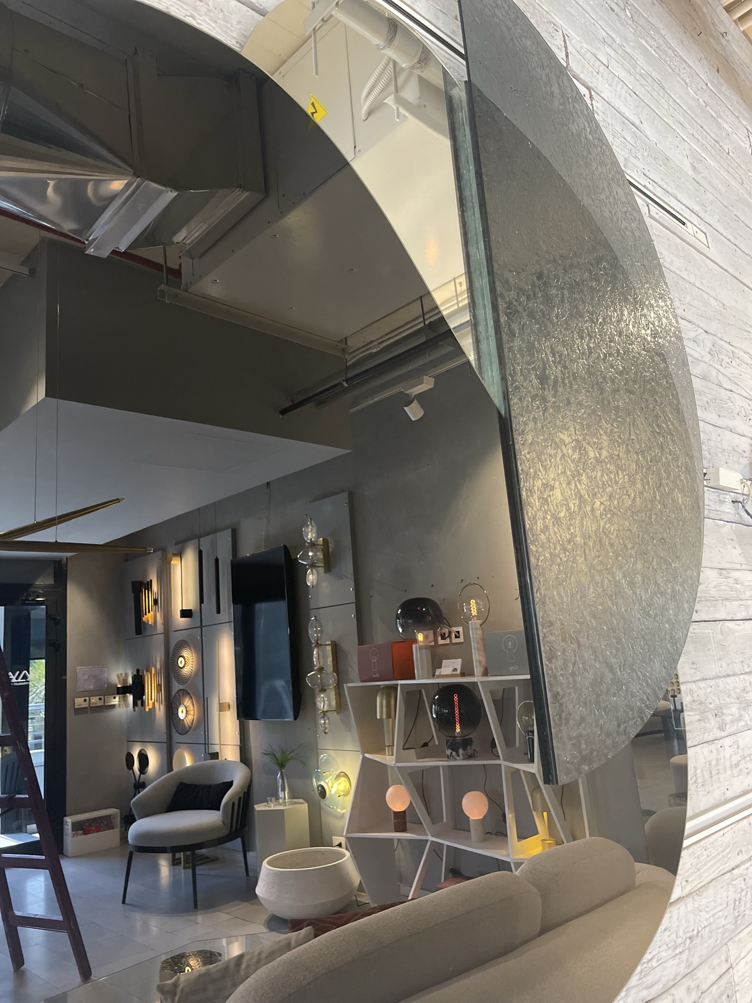 Abstract Arket Wall Mirror – Unique Geometric Accent 4