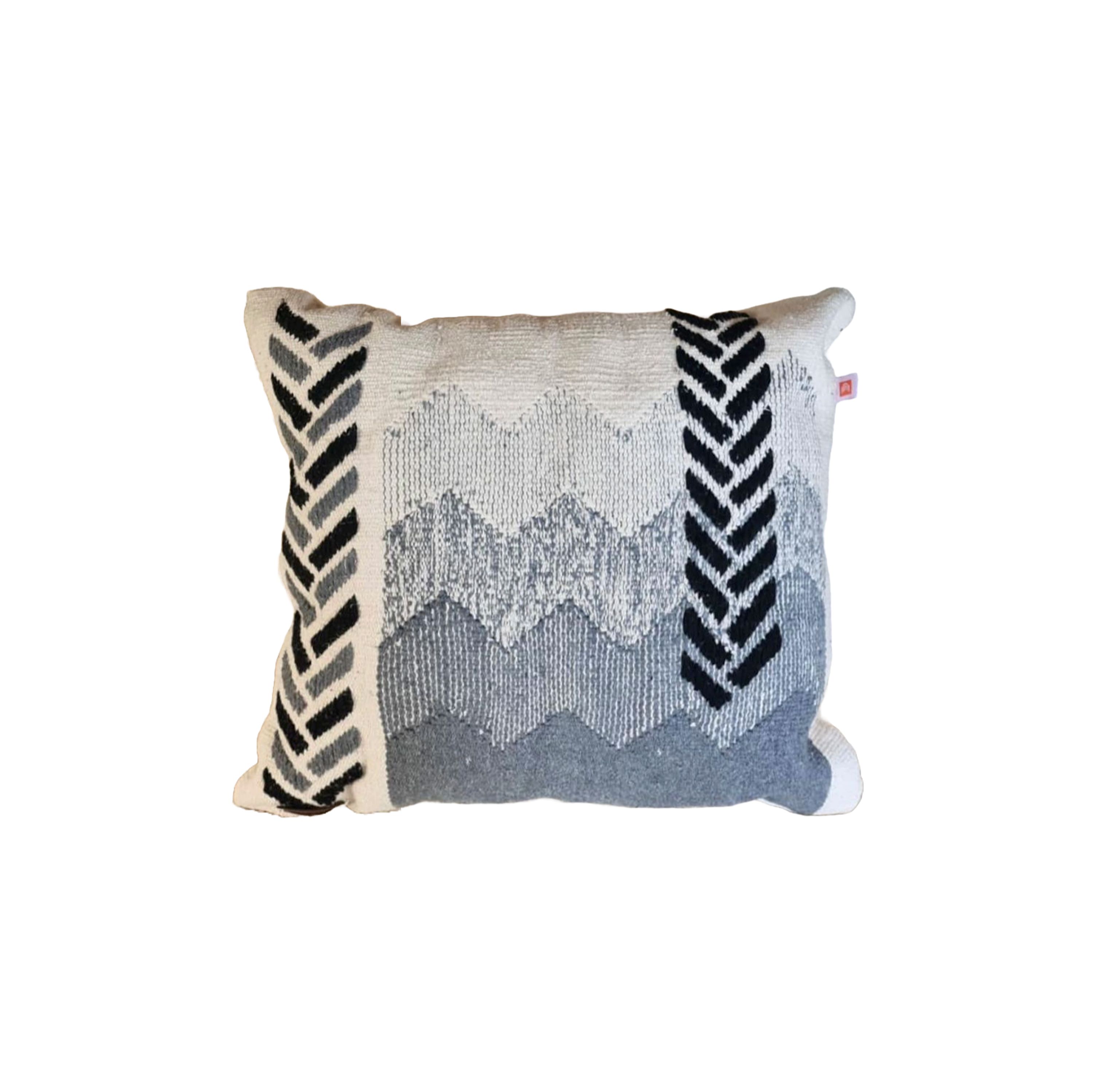 Soumak Kilim Cushion – Gradient Geometry and Artisan Weaving 0