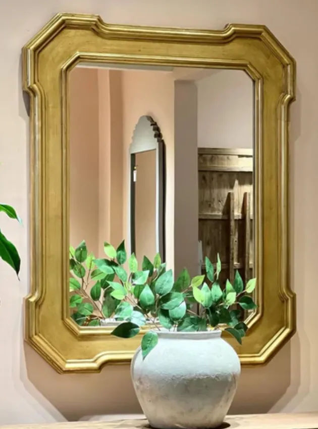 Lofty Bold Gilded Mirror – Classic Elegance With a Statement Frame 3