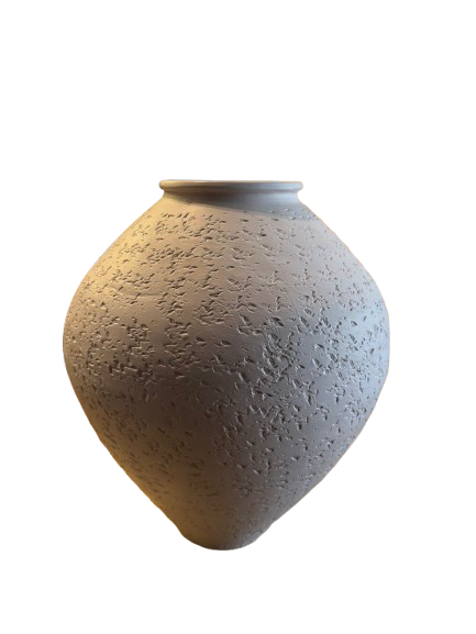 Lira Pottery Vase – Hammered Artistic Design 0