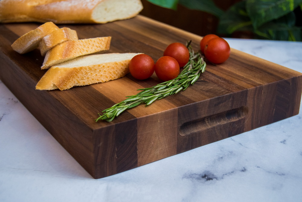 Walnut Cutting Board 0