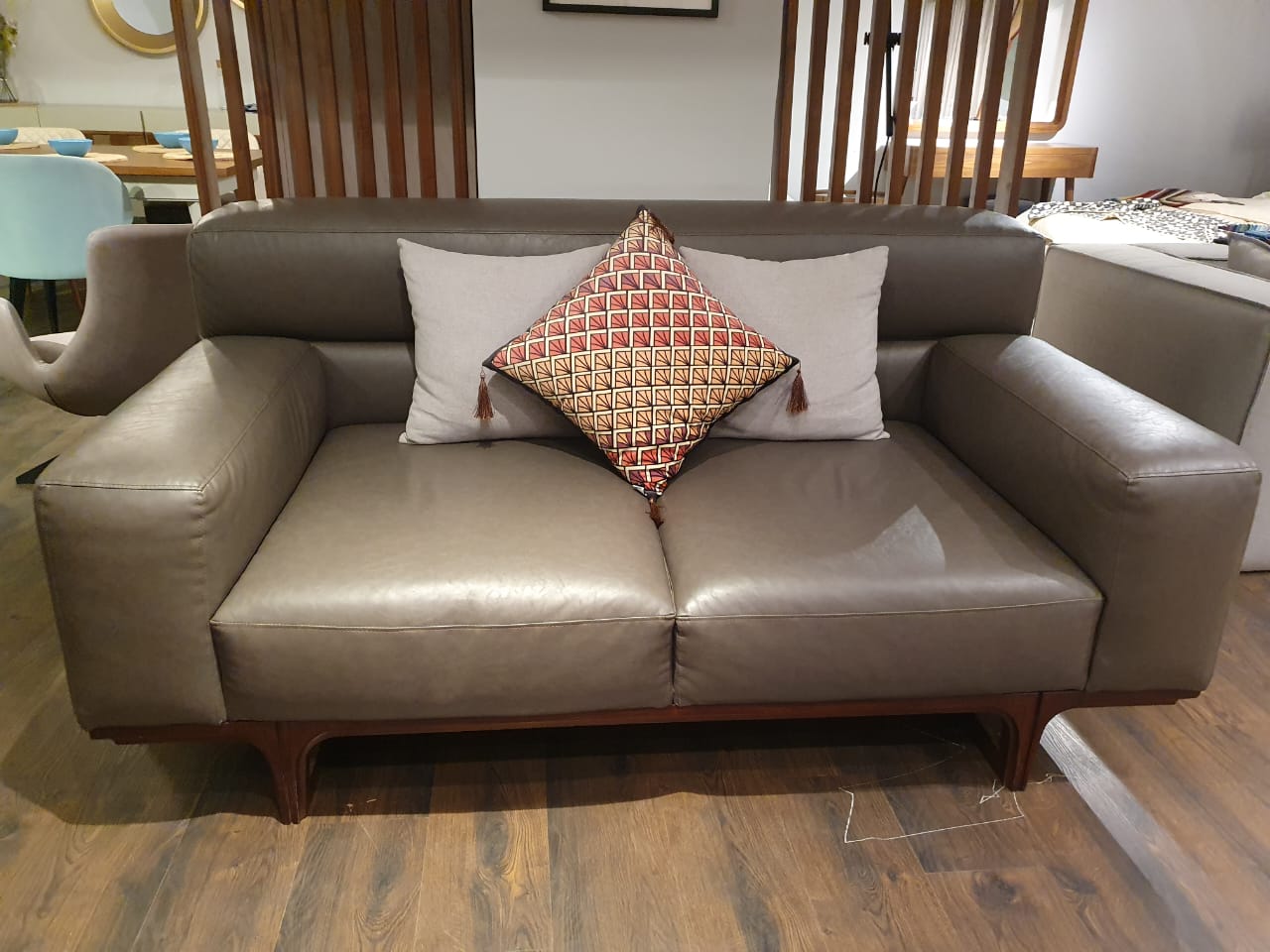 Bob Sofa 0
