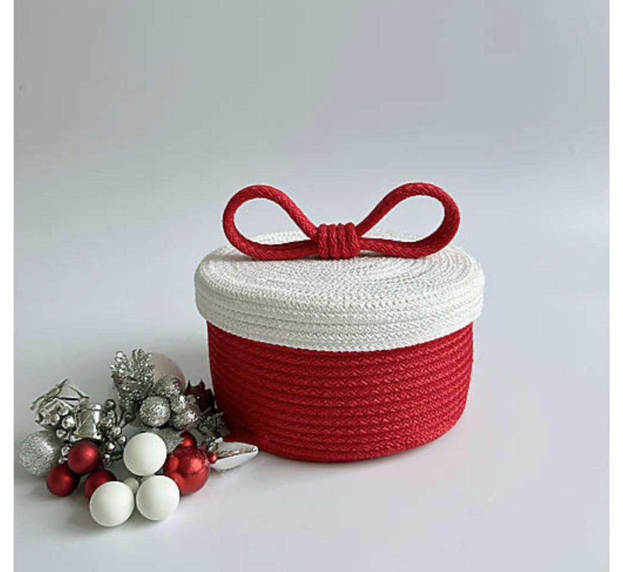 Handmade Woven box 0