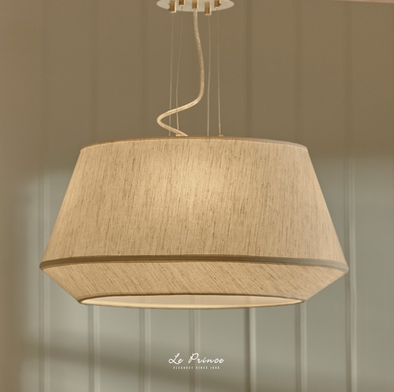 Chapeau Chandelier 0