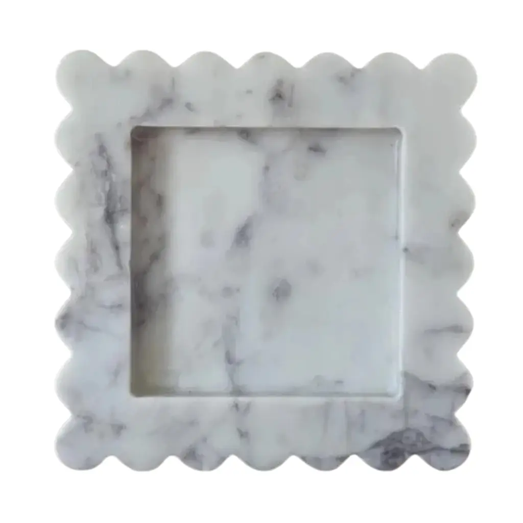 Wave Tray - White Marble Elegance 0