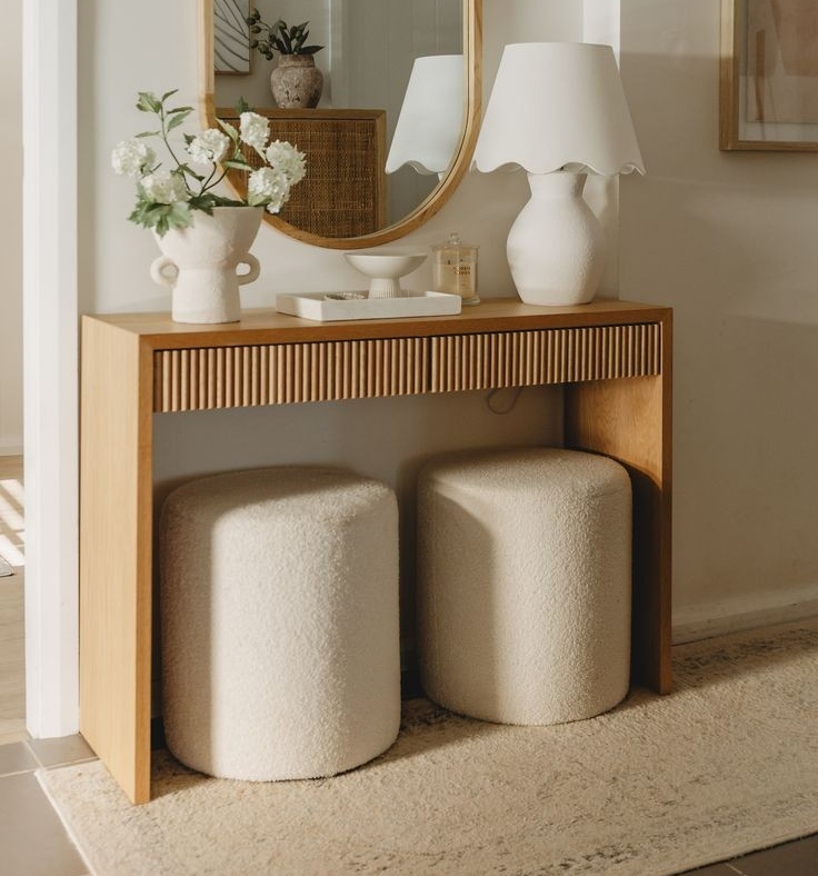 Charlene Console 0