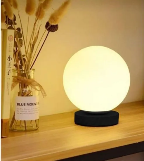 Black and White Table Lamp - YL1100 1