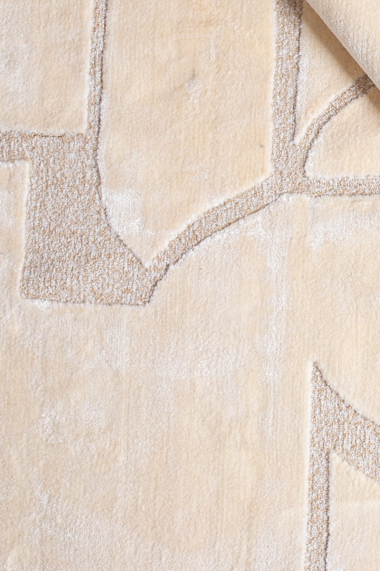 Elara Hand Tufted Rug – Soft & Elegant Design 3