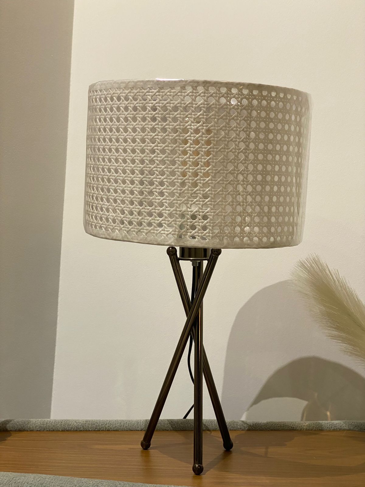 Rattan Tripod Table Lamp – Blend of Vintage Charm and Modern Aesthetics - BTL066 1