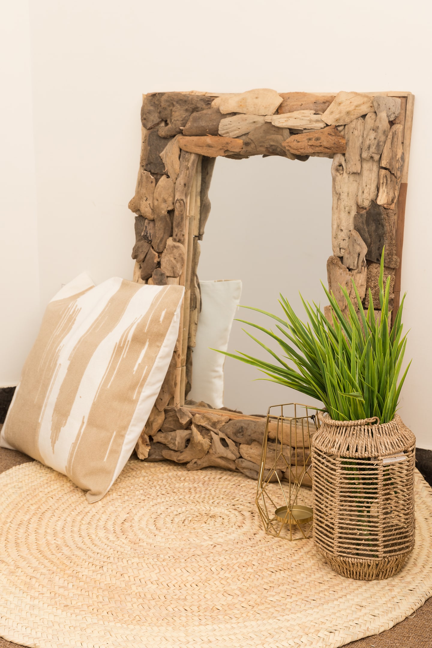 Mae Rectangular Driftwood Mirror – Eco-Friendly Frame for Boho Interiors