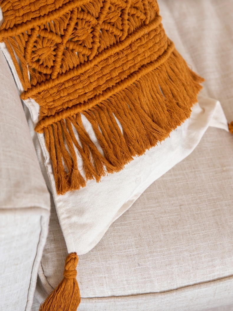 Macramé Golden Brown Cushion 1