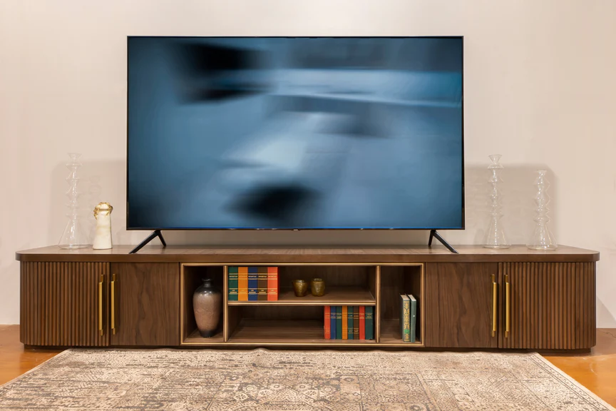 Flutes Beech Wood TV Unit - Walnut Veneer - Brass Handles 5