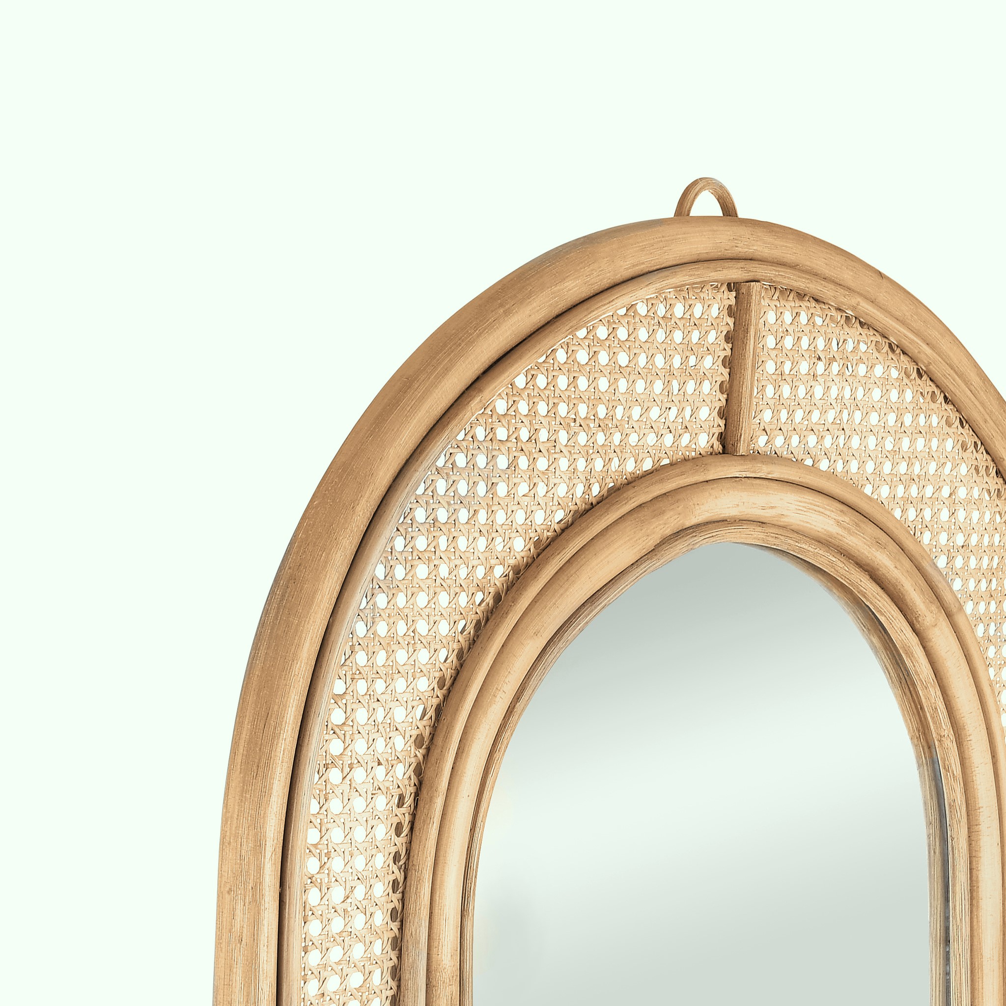 Venta Boho-Style Arched Bamboo Wall Mirror 2