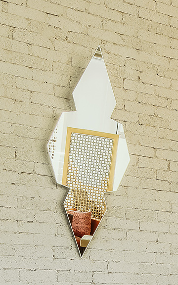 Diamond Wall Mirror – Bold Geometric Design for Modern Spaces 2
