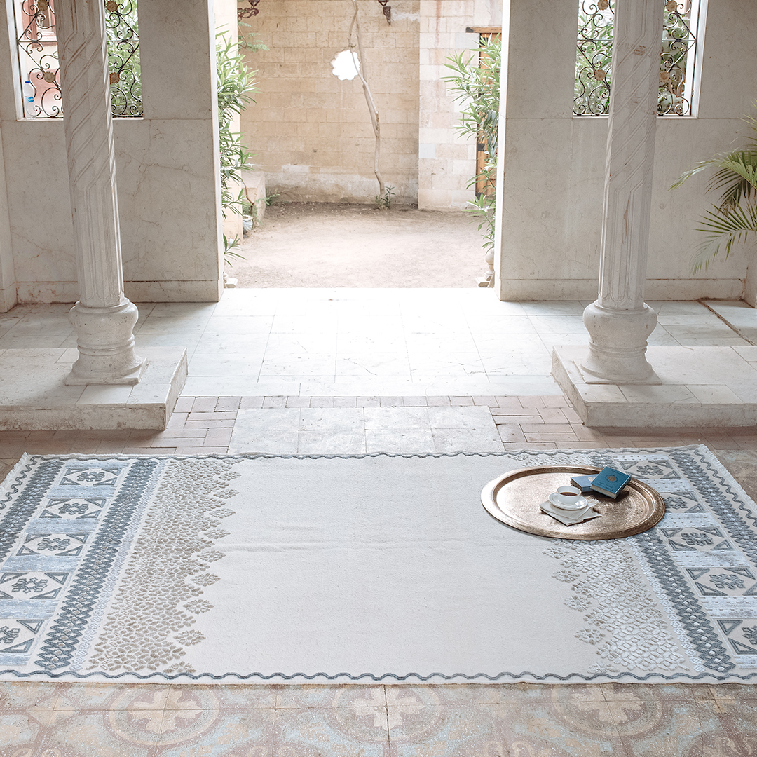 Lattice Hand-knotted Carpet 1