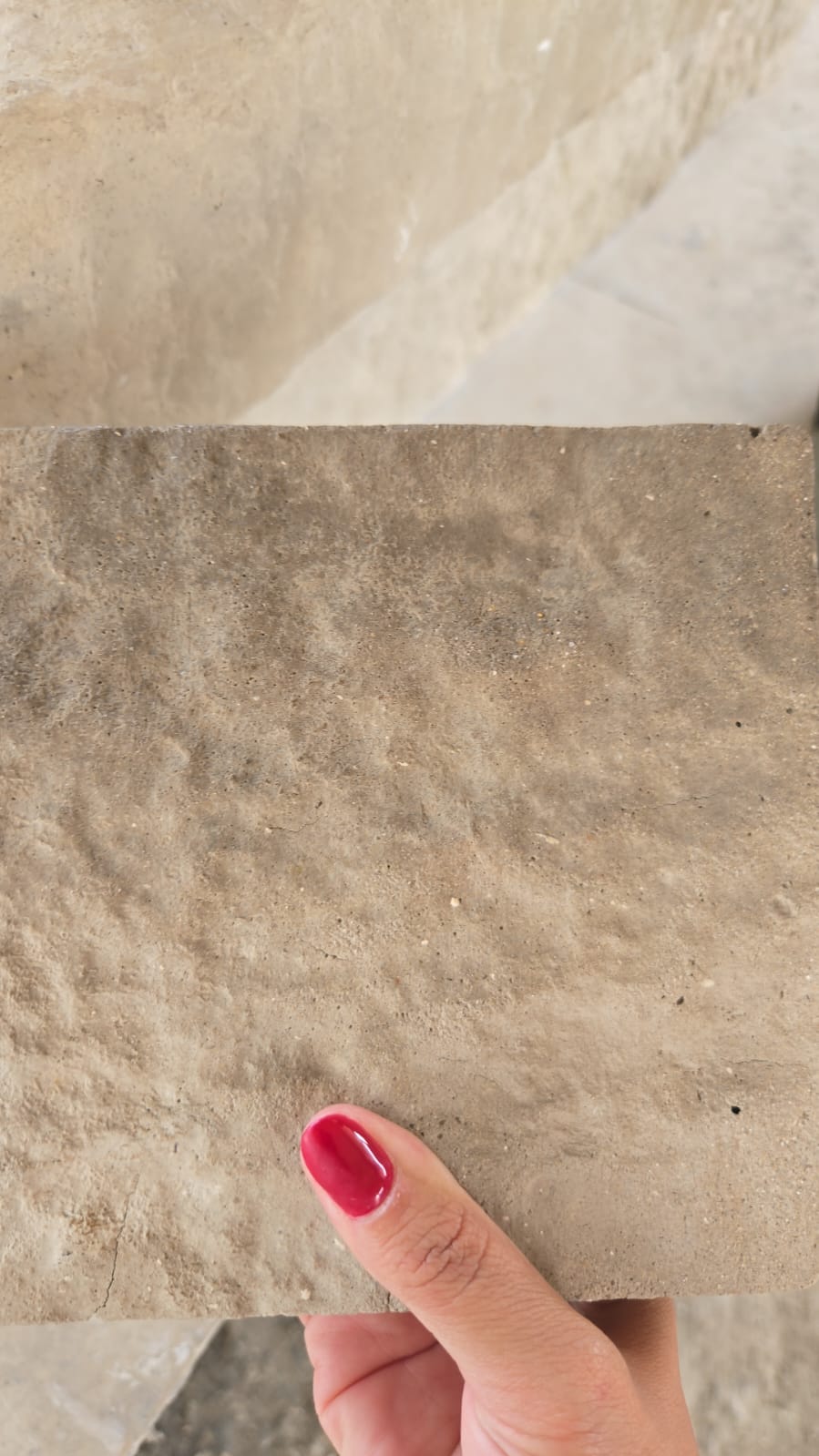 Rocky Textured Coffee Table With LED Lights - Outdoor 4