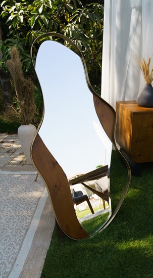 Mirror 0