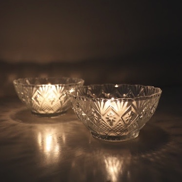 Glass tea light candle holder 0
