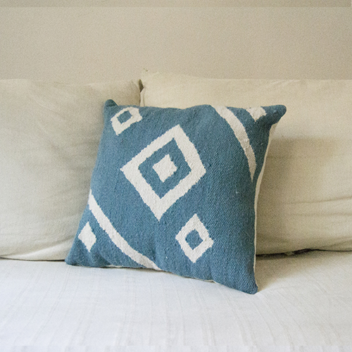 Blue Nile Cushion 0