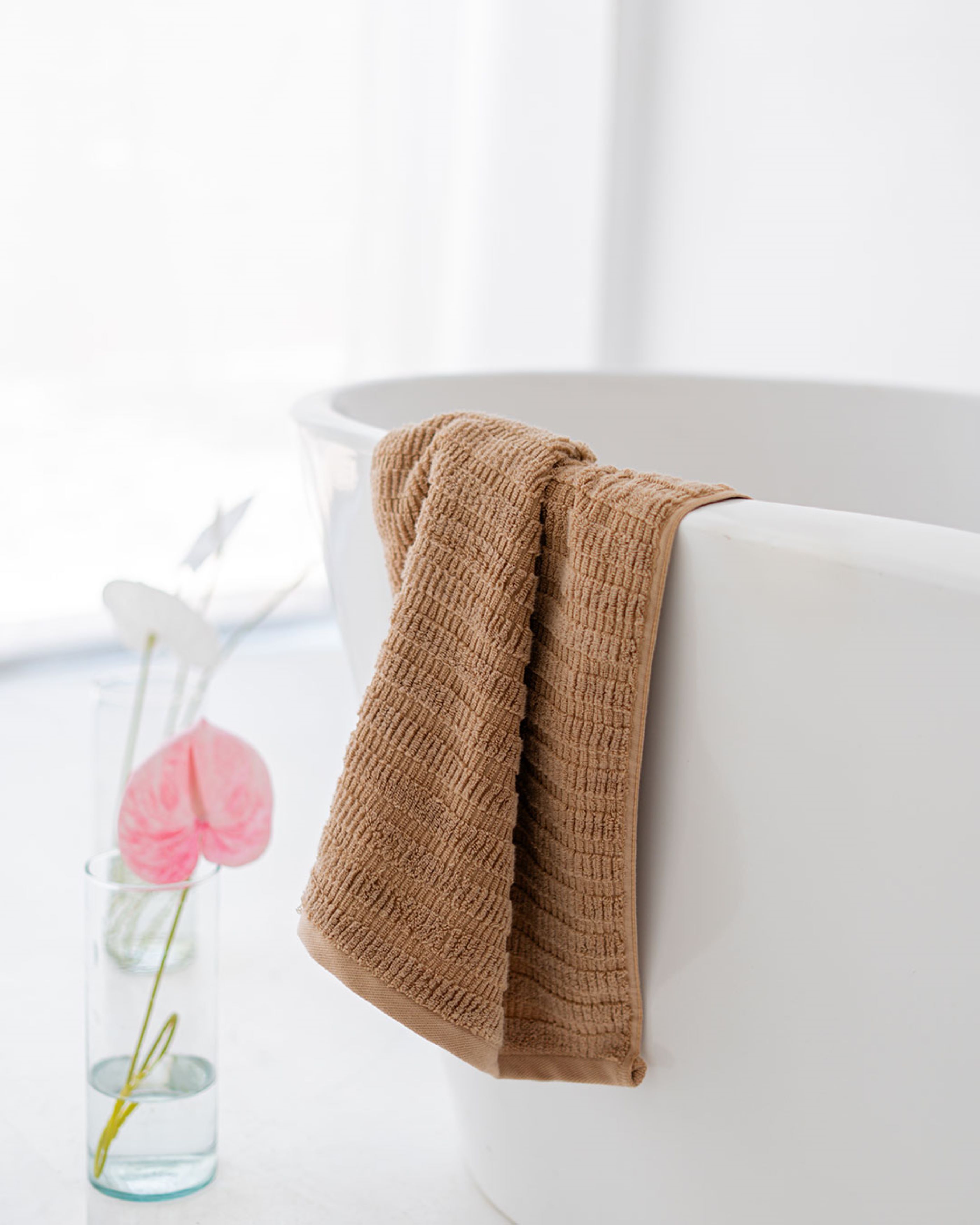 منشفة جاكار ناعمة مضلعة 600 جرام لكل متر مربع