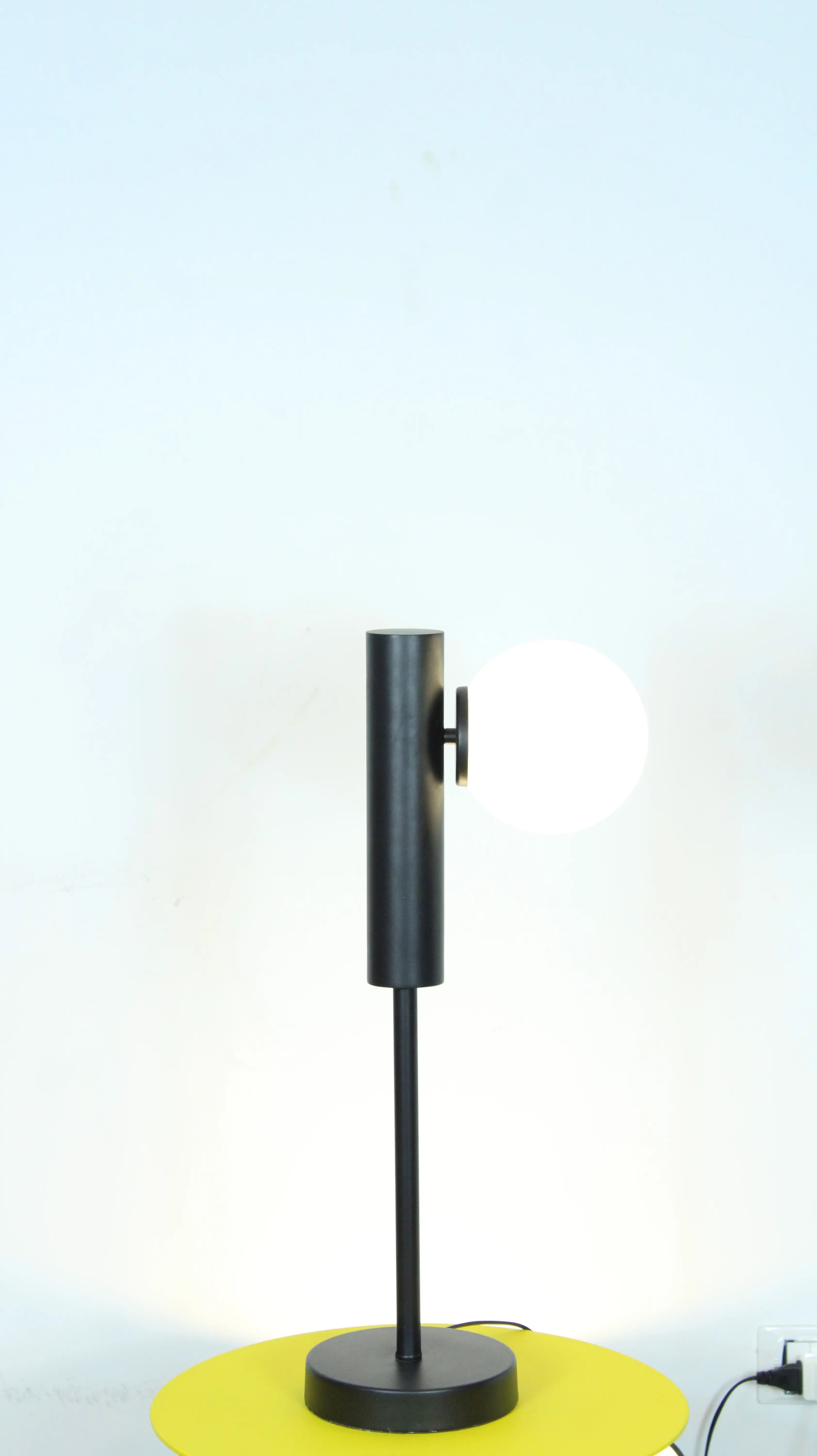 Black Side Lamp 0