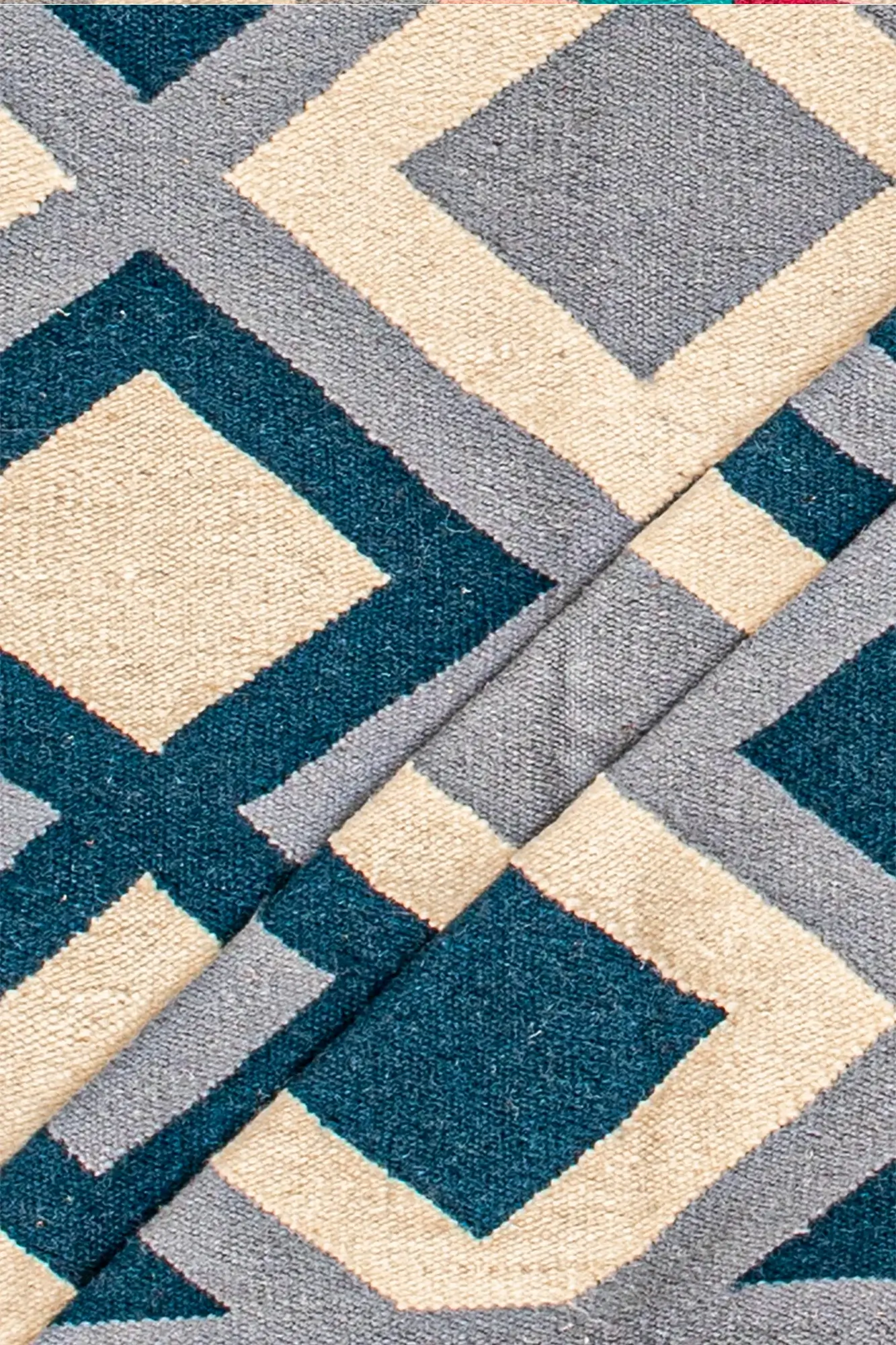 Mira Nomadica Rug - Handmade Wool Kilim 1