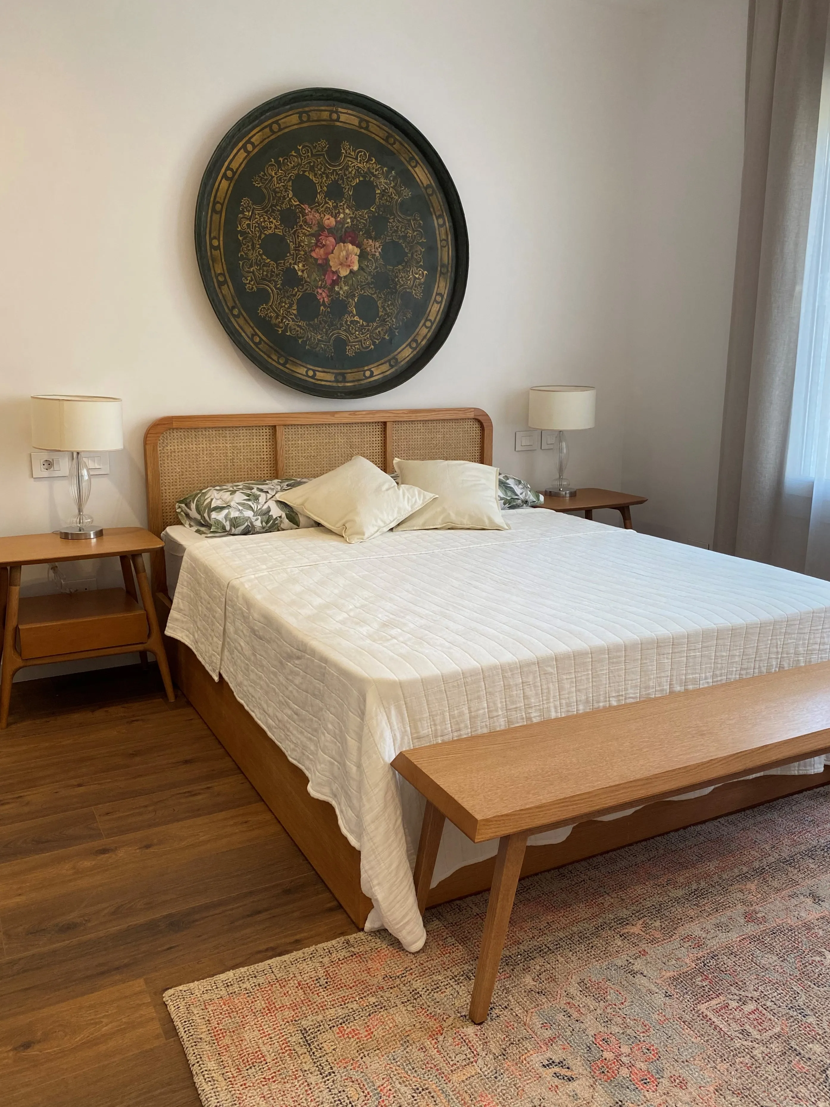 Retro Cane Bed With Chamfered Edges 3