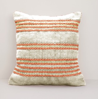 Tatweer_D-Bay_Off white Meadow Cushion 0