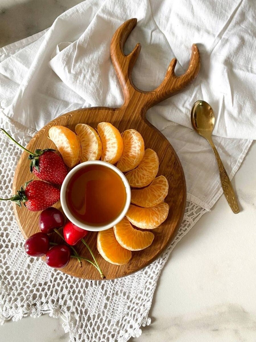 Deer Antlers 1 Cutting and Serving Board 0