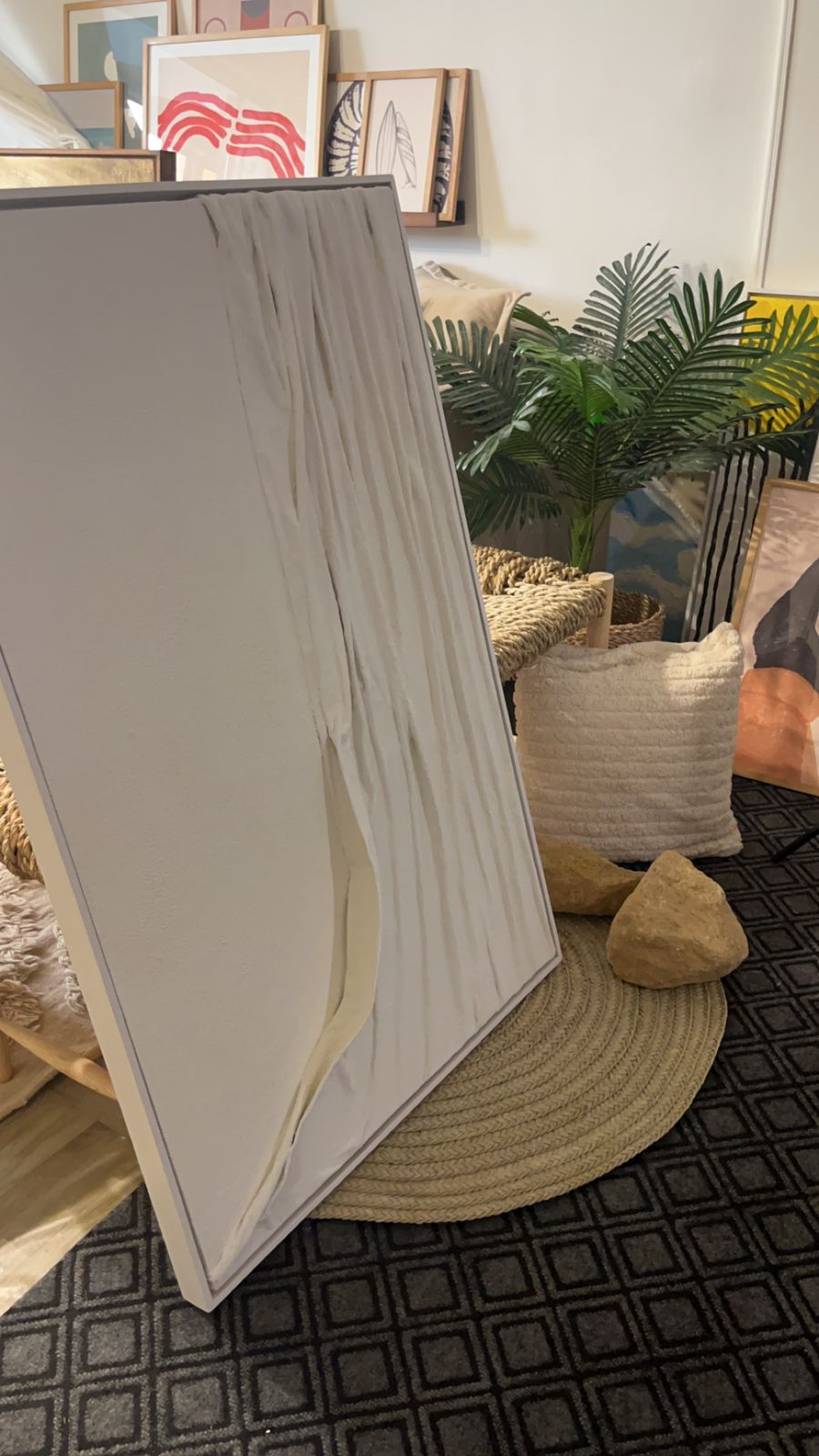 Layered Silence - 2 Frames 3