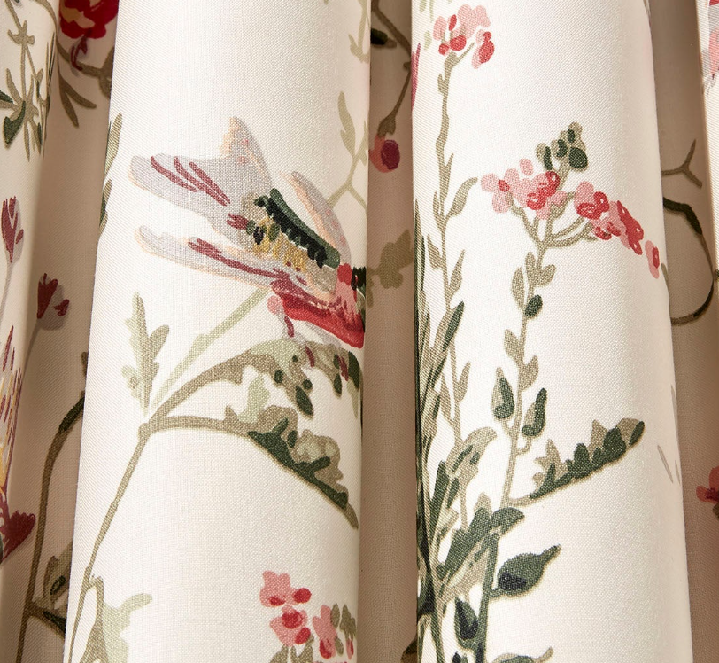Hummingbirds Archive Anthology by Cole&Son (Classic Multi & Old Olive on Cream) 1