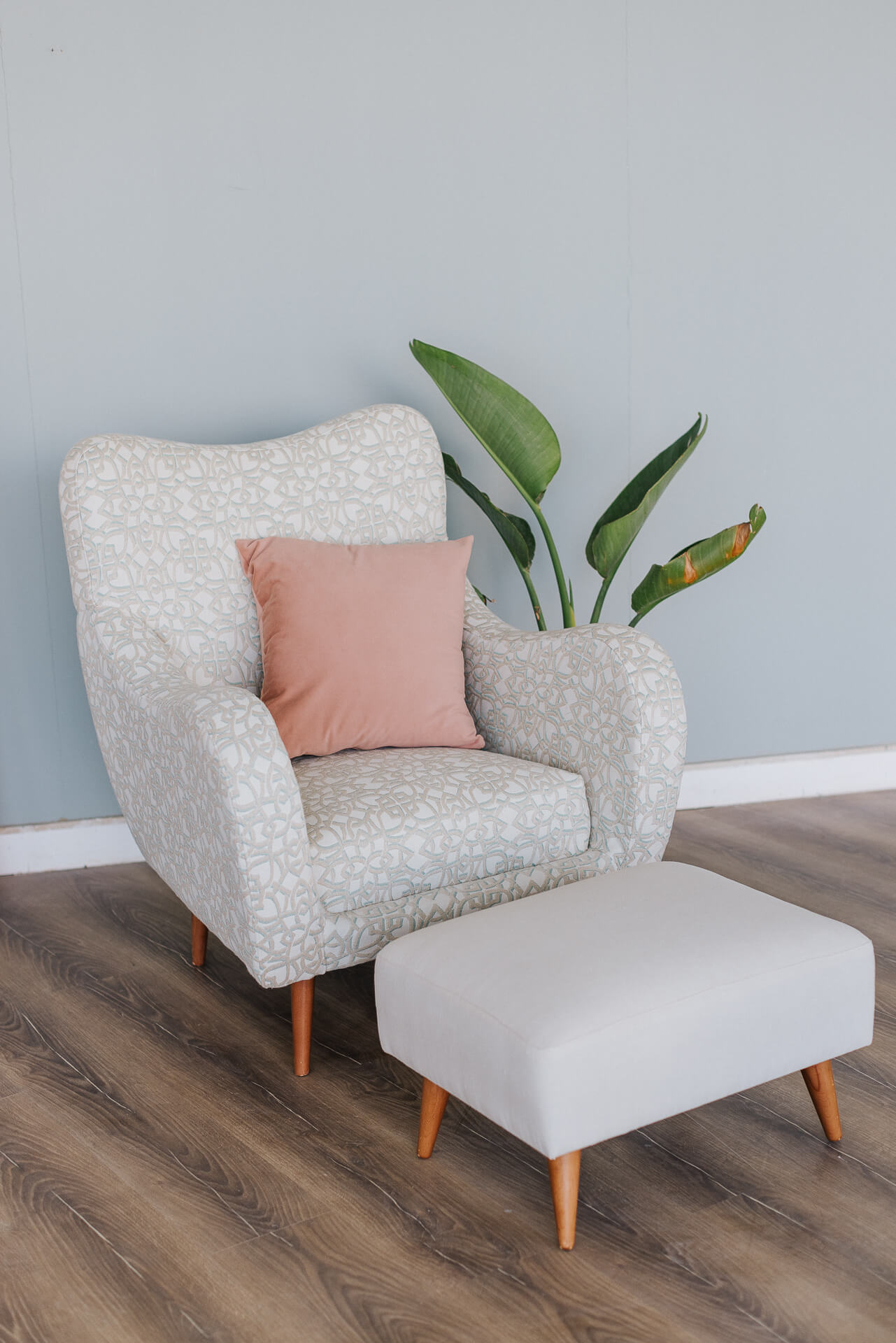 Barbra Armchair and Legrest 0