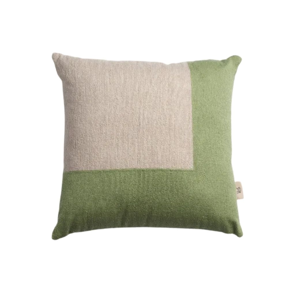 Block Tufted Cushion 0