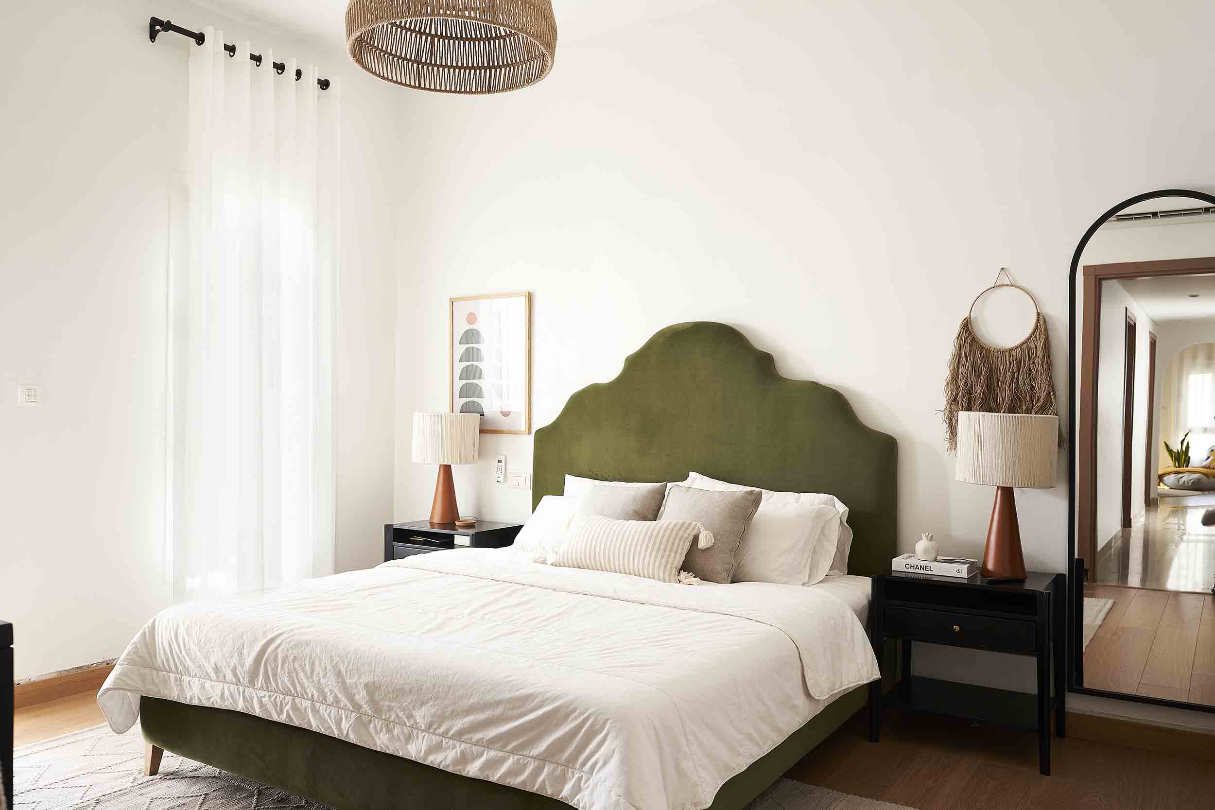 Grace Full Upholstered Bed 180 cm 1