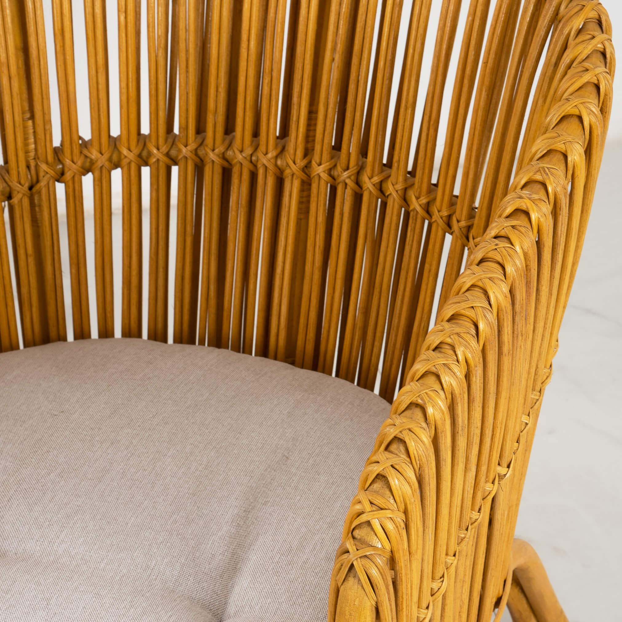 Light Satchel Outdoor Chair ch_bo_ba _03 1