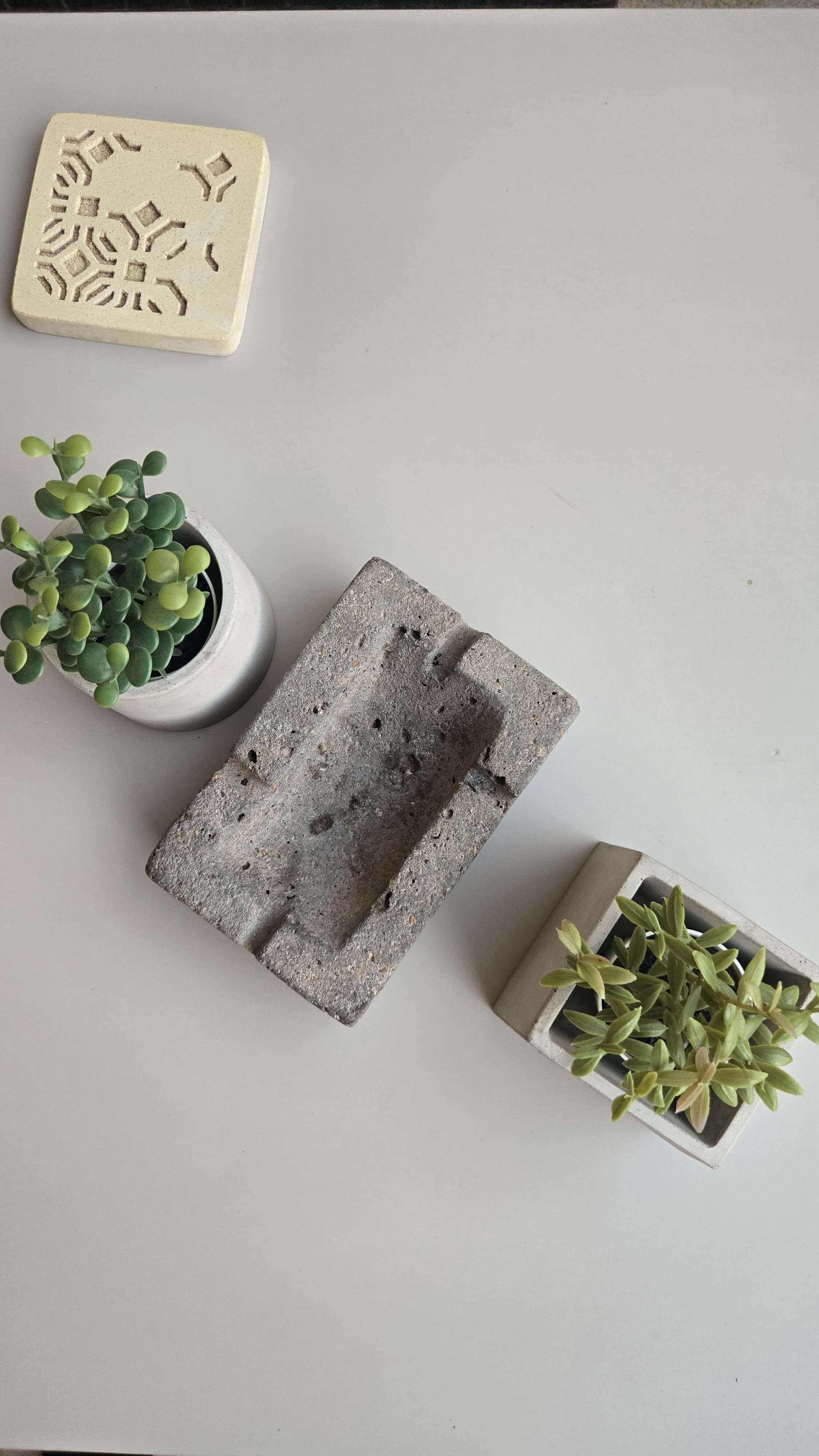 Concrete-Rugged Ashtray 2