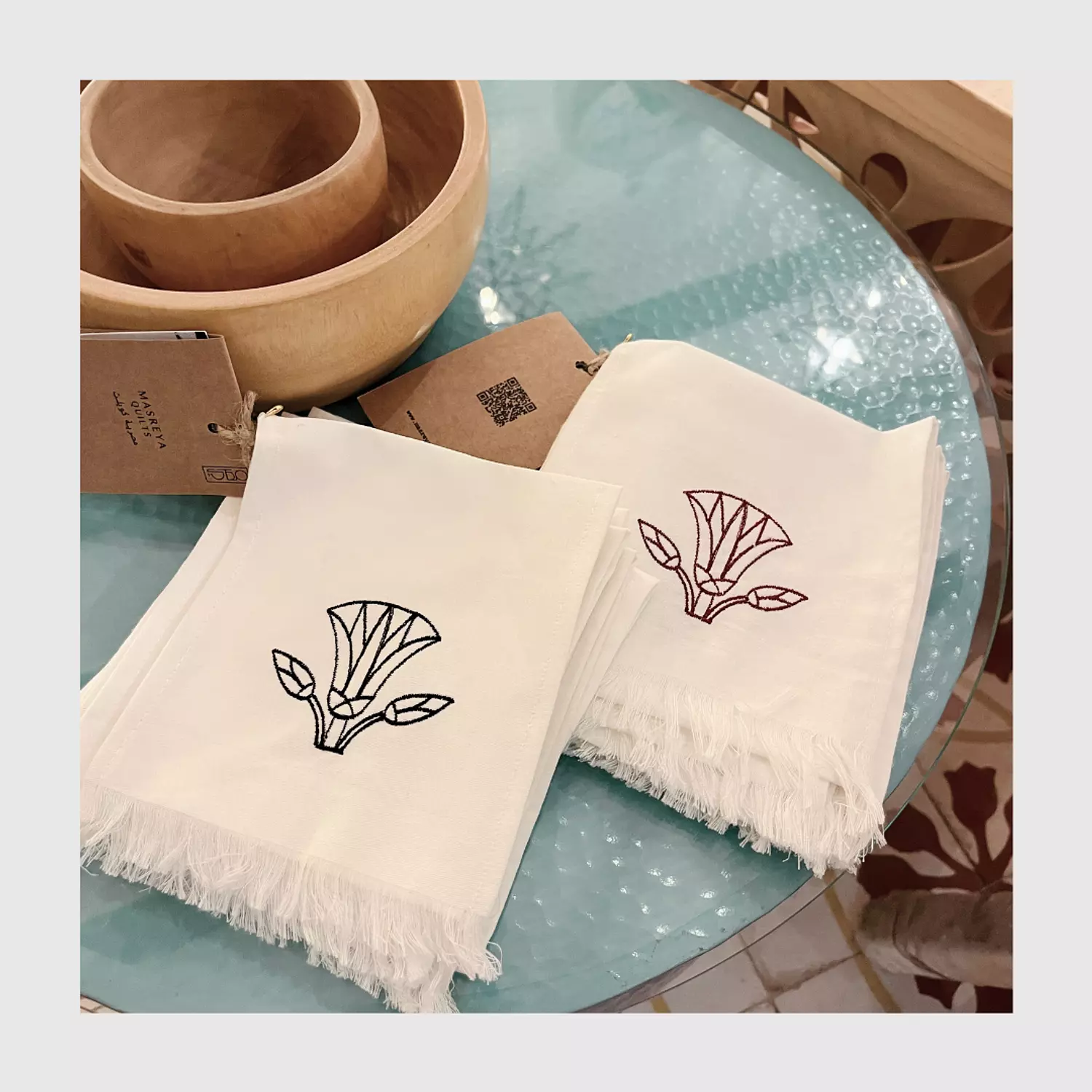 Lotus embroidered Cocktail Napkins 0
