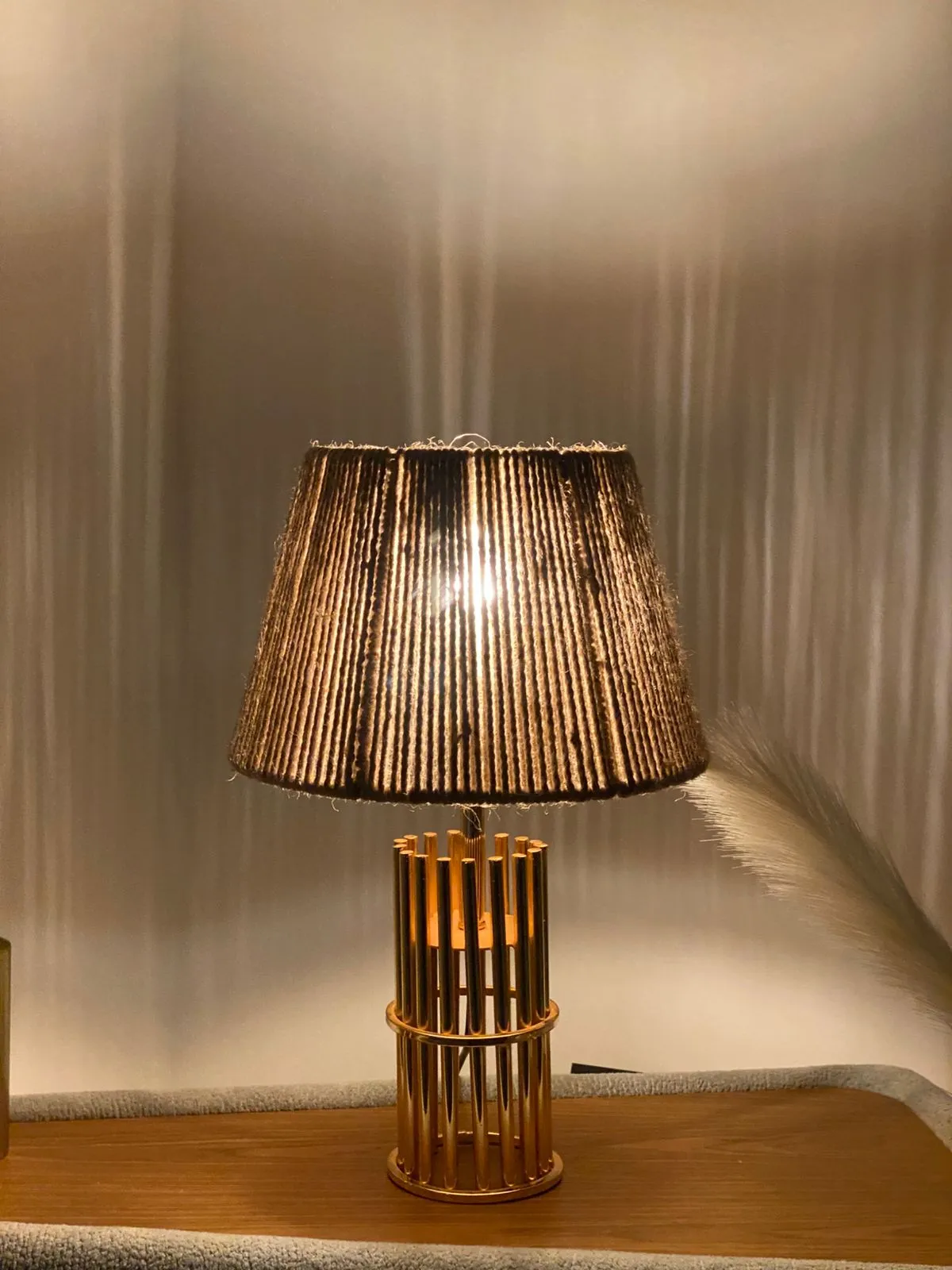 Burlap Table Lamp - Jute Shade and Stylish Gold Rod Base - TBM04 3