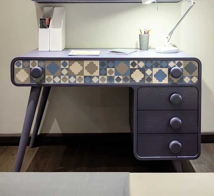 Granada Desk 0